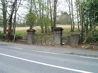 KG230420 gates blarney tower road
